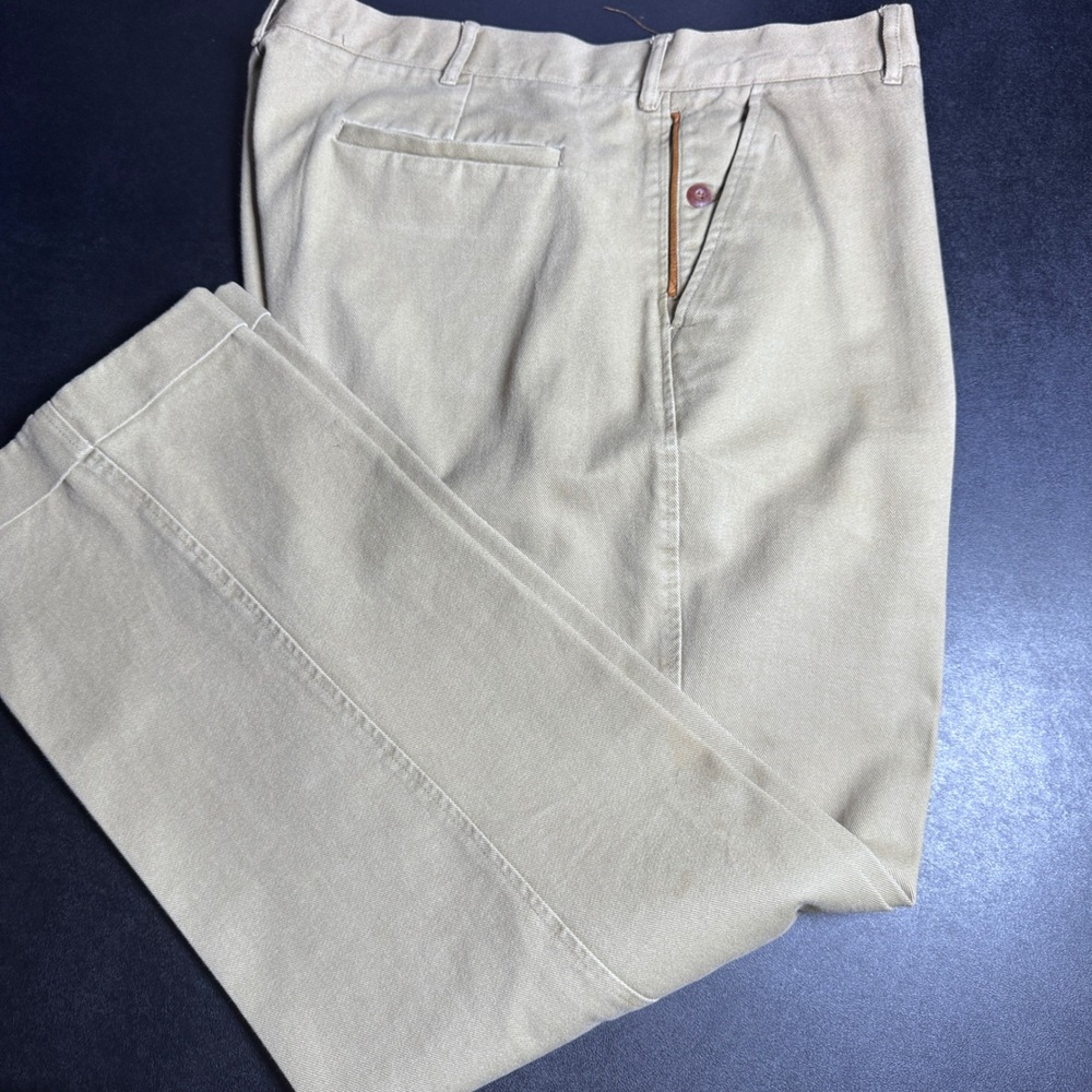 Orvis Chino Pants Mens 42x31 Khaki Solid Flat Front Cuffed Cotton Twill Outdoor